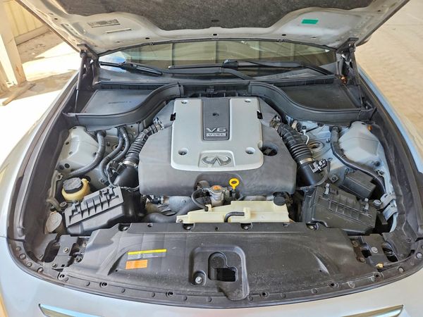 2013 INFINITI G37