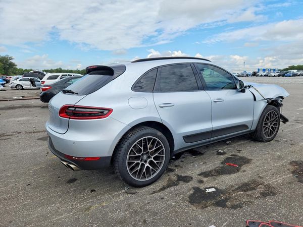 2018 PORSCHE MACAN Macan S