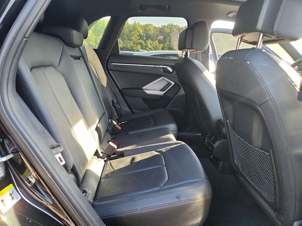 2022 AUDI Q3