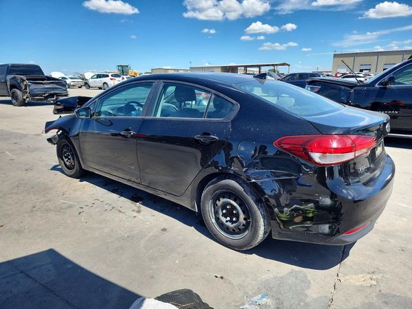 2017 KIA FORTE