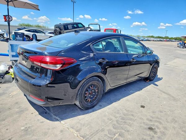 2017 KIA FORTE