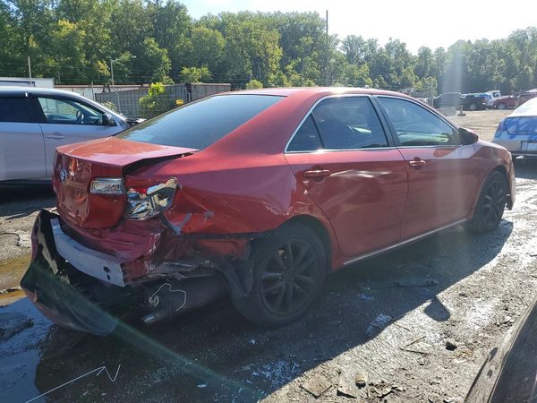 2013 TOYOTA CAMRY