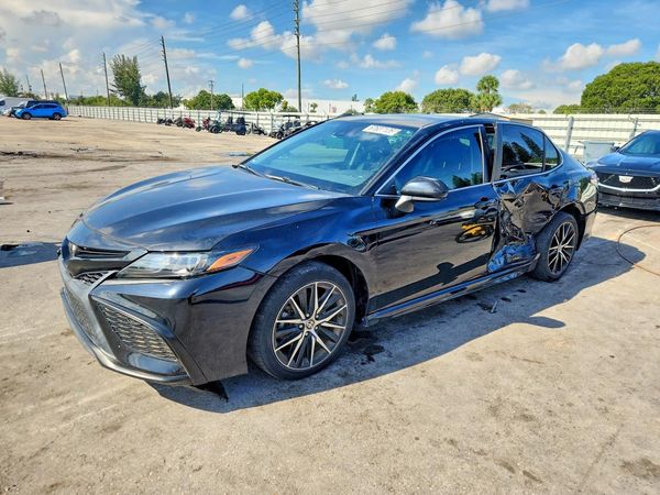 2021 TOYOTA CAMRY