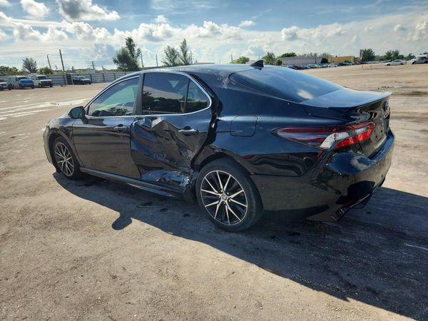 2021 TOYOTA CAMRY