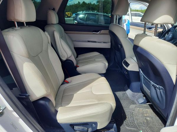 2020 HYUNDAI PALISADE SEL w/ Premium Pkg