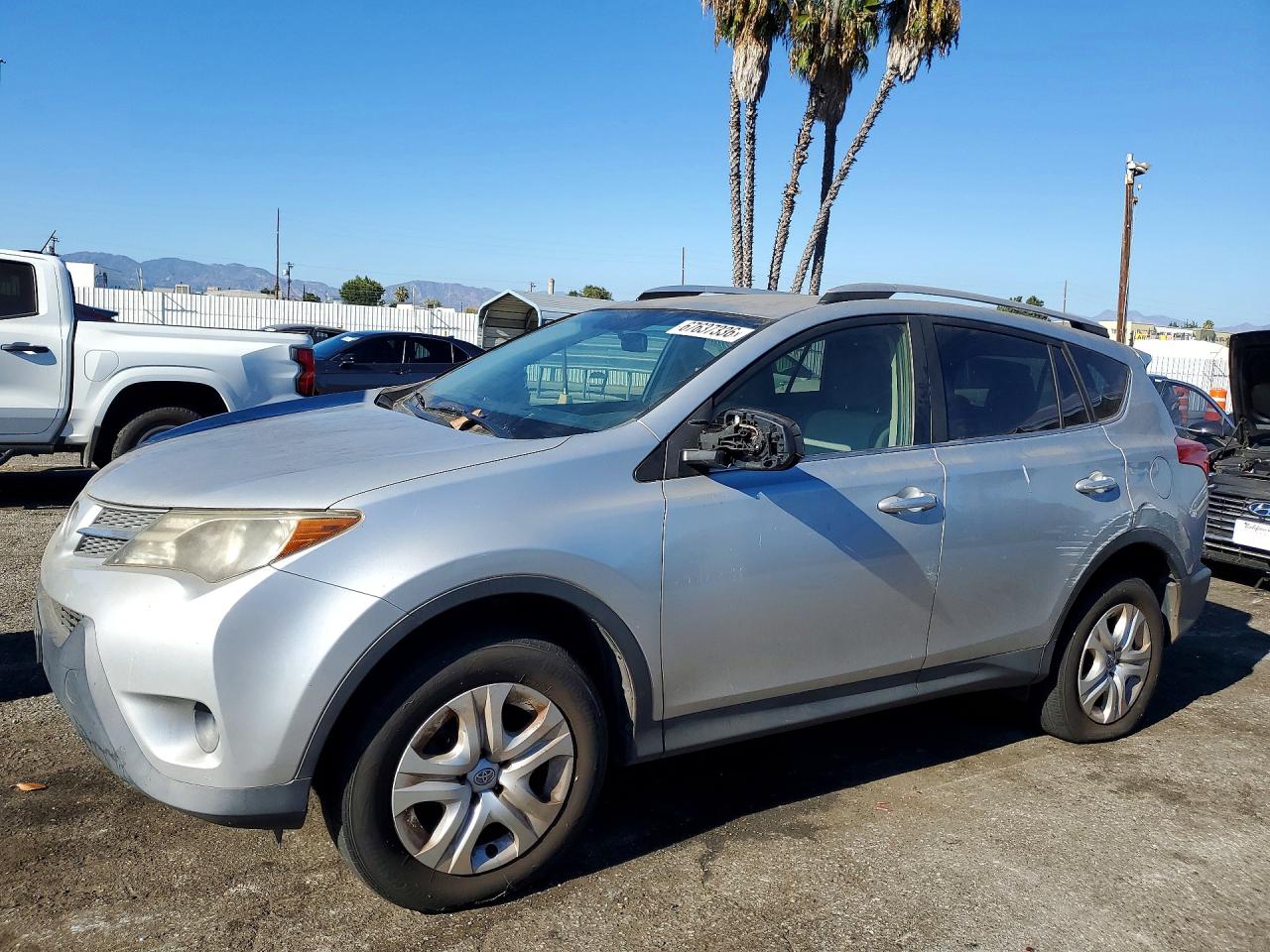 2015 TOYOTA RAV4 LE (X Grade) — Front 3/4
