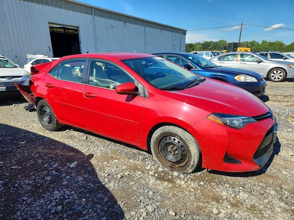 2017 TOYOTA COROLLA
