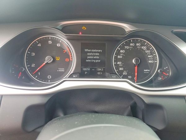 2016 AUDI A4 Premium
