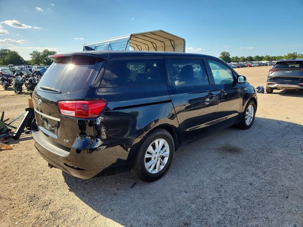 2017 KIA SEDONA LX