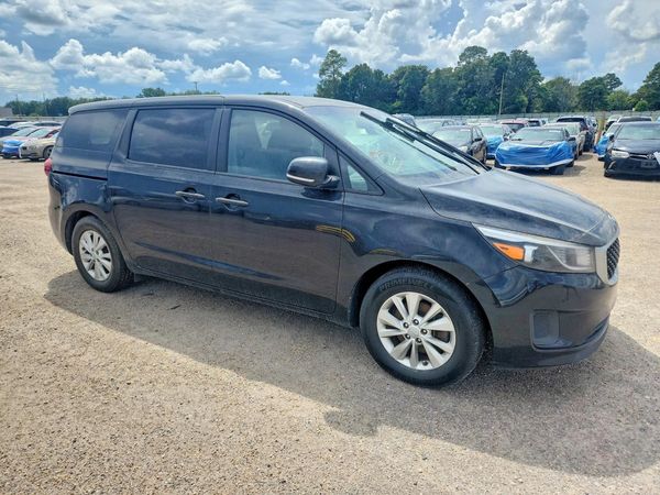 2017 KIA SEDONA LX