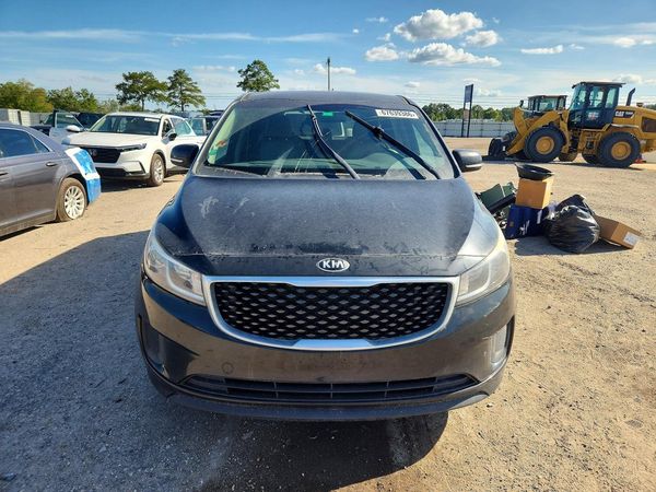 2017 KIA SEDONA LX