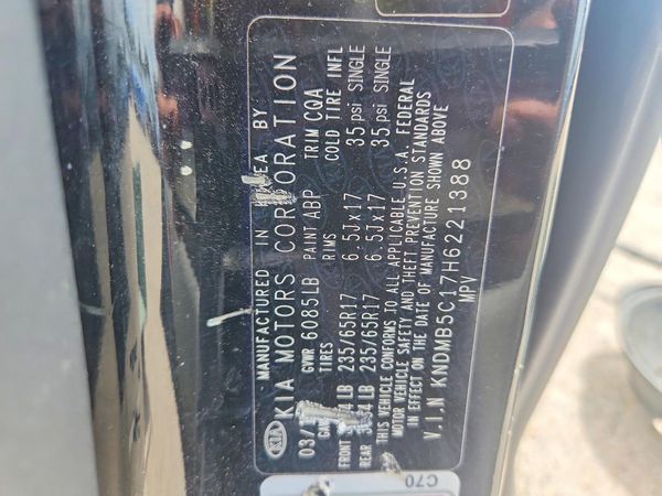2017 KIA SEDONA LX