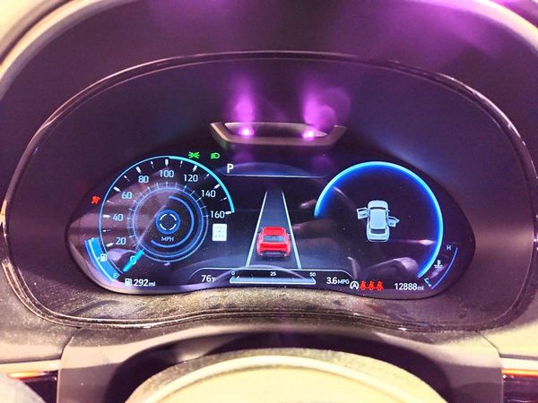 2025 GENESIS GV70