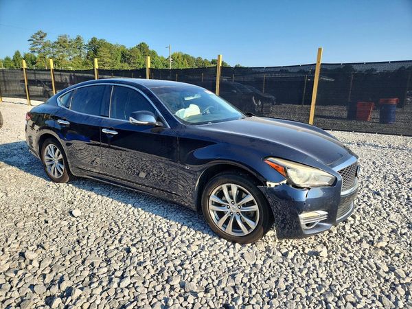 2018 INFINITI Q70