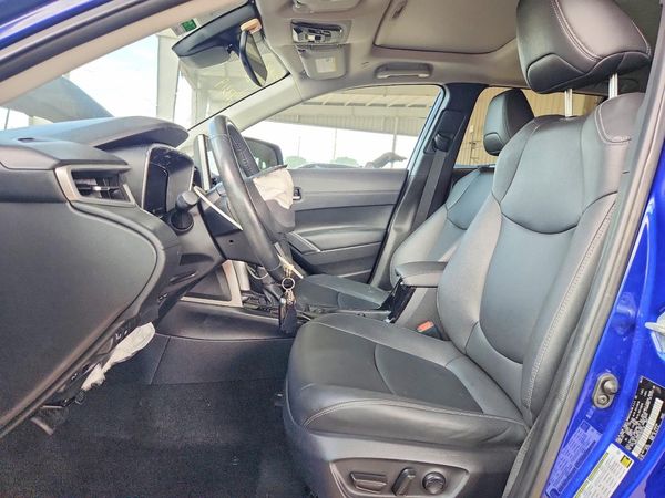 2023 TOYOTA COROLLA CROSS XLE — DENT