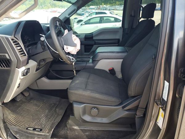 2017 FORD F150 SuperCrew — DENT