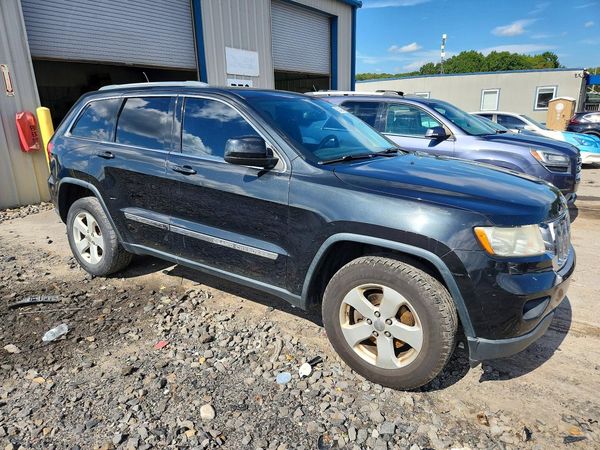 2013 JEEP CHEROKEE Laredo