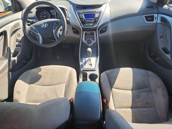 2013 HYUNDAI ELANTRA