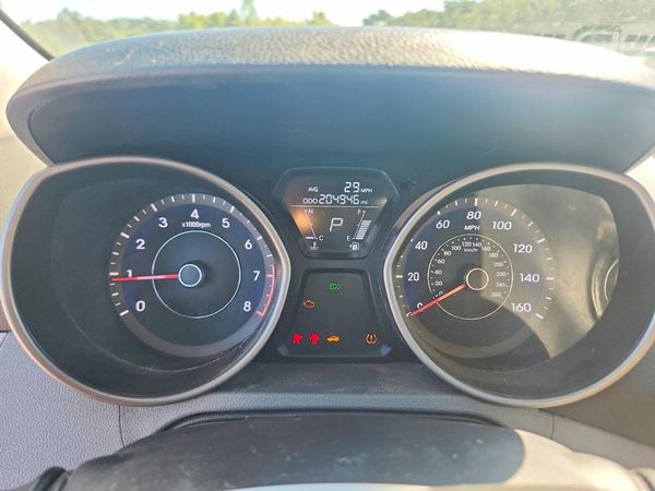 2013 HYUNDAI ELANTRA