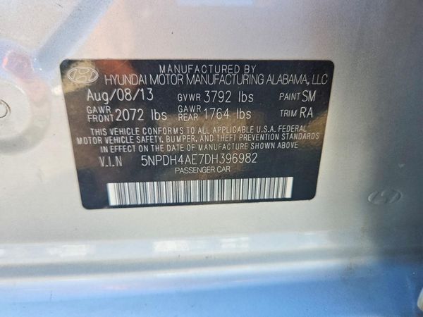 2013 HYUNDAI ELANTRA