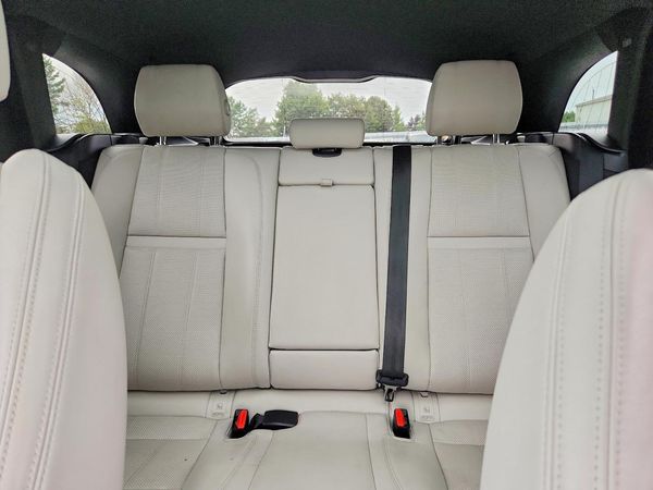 2019 LAND ROVER RANGE ROVER VELAR R-Dynamic SE