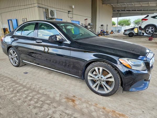 2017 MERCEDES-BENZ C C300