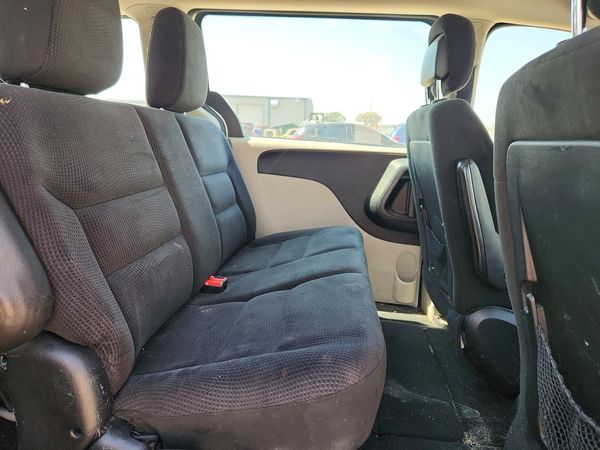 2015 DODGE GRAND CARAVAN SE
