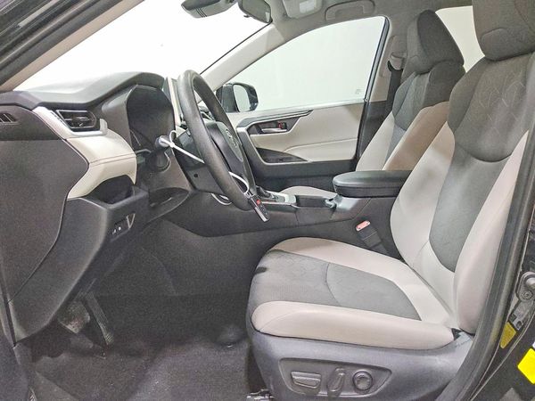 2025 TOYOTA RAV4 — DENT