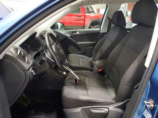 2018 VOLKSWAGEN TIGUAN LIM 4Motion Base — DENT