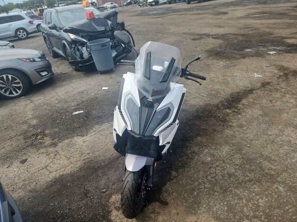 2024 GENUINE SCOOTER CO. SCOOTER