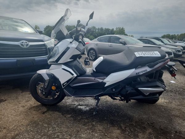 2024 GENUINE SCOOTER CO. SCOOTER