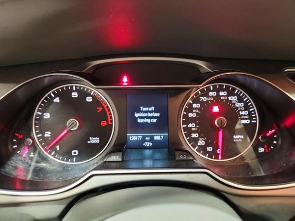 2015 AUDI A4 quattro Premium Plus