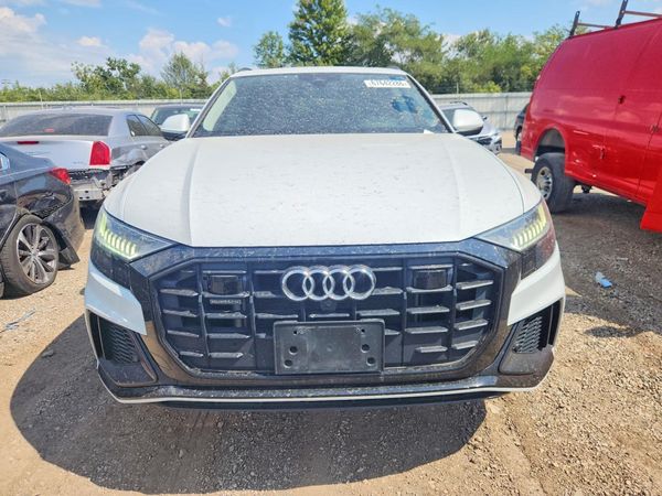 2019 AUDI Q8 S Line quattro Prestige