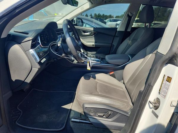 2019 AUDI Q8 S Line quattro Prestige