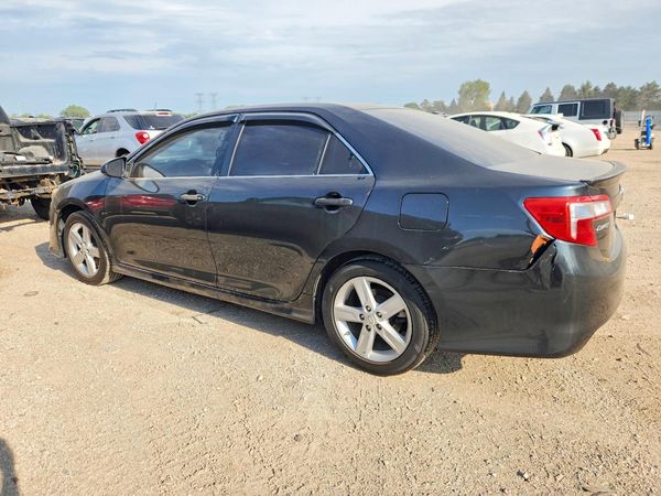 2013 TOYOTA CAMRY