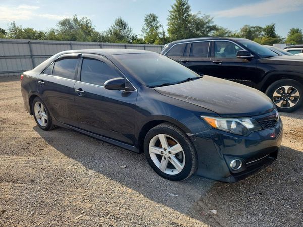 2013 TOYOTA CAMRY