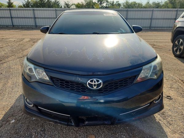 2013 TOYOTA CAMRY