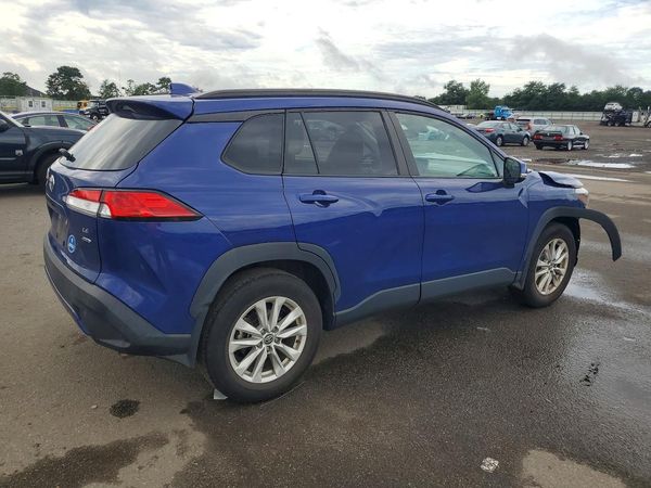 2022 TOYOTA COROLLA CROSS LE