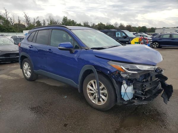 2022 TOYOTA COROLLA CROSS LE