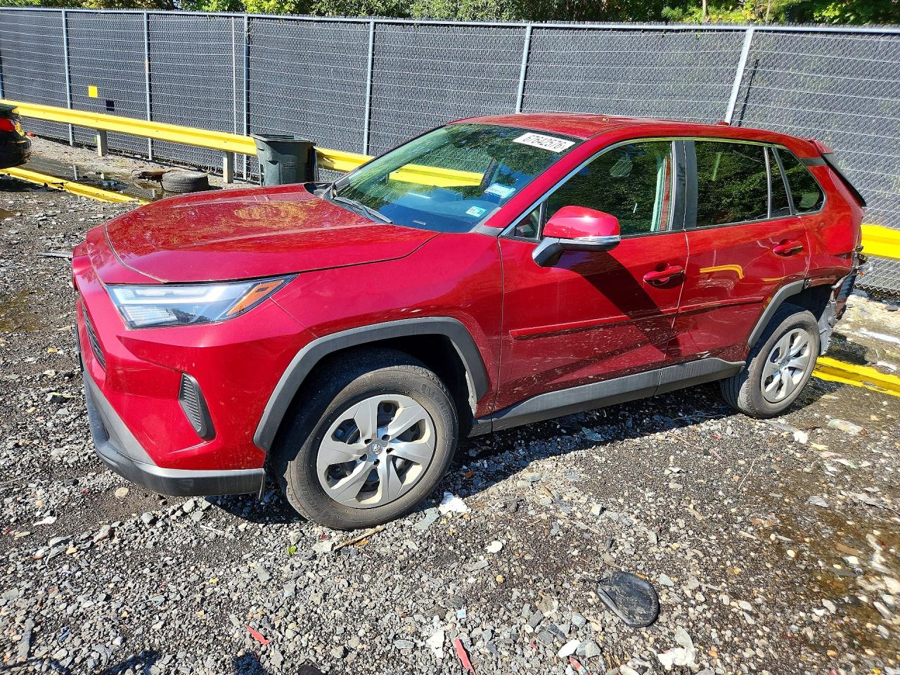 2023 TOYOTA RAV4 LE — Front 3/4