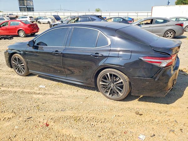 2017 TOYOTA CAMRY