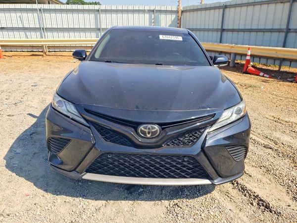 2017 TOYOTA CAMRY