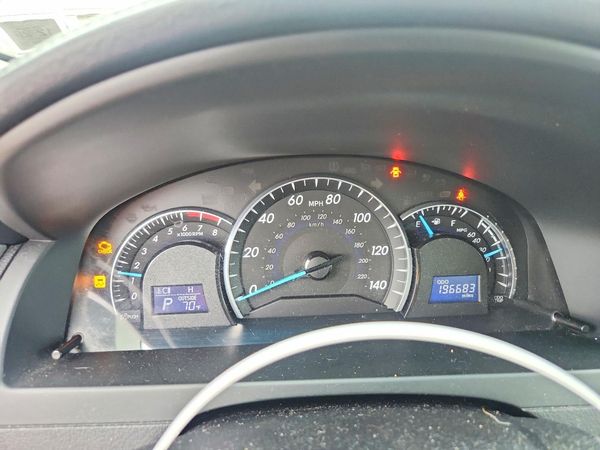 2014 TOYOTA CAMRY