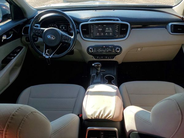 2017 KIA SORENTO