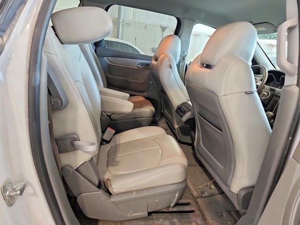 2016 CHEVROLET TRAVERSE 2LT