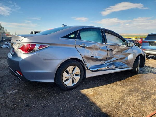 2015 HYUNDAI SONATA GLS(Middle)