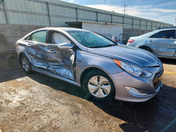2015 HYUNDAI SONATA GLS(Middle)