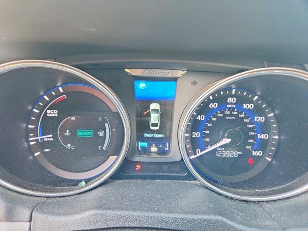 2015 HYUNDAI SONATA GLS(Middle)