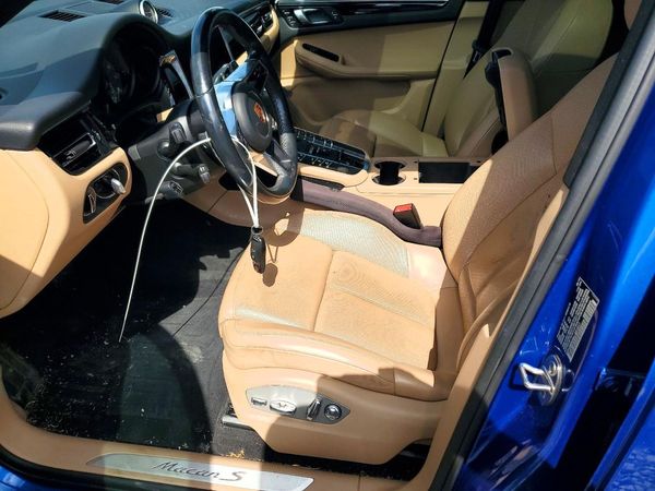 2020 PORSCHE MACAN S