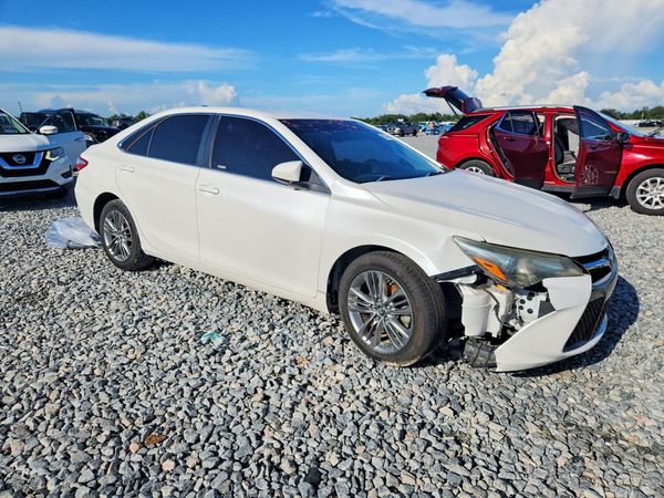 2017 TOYOTA CAMRY